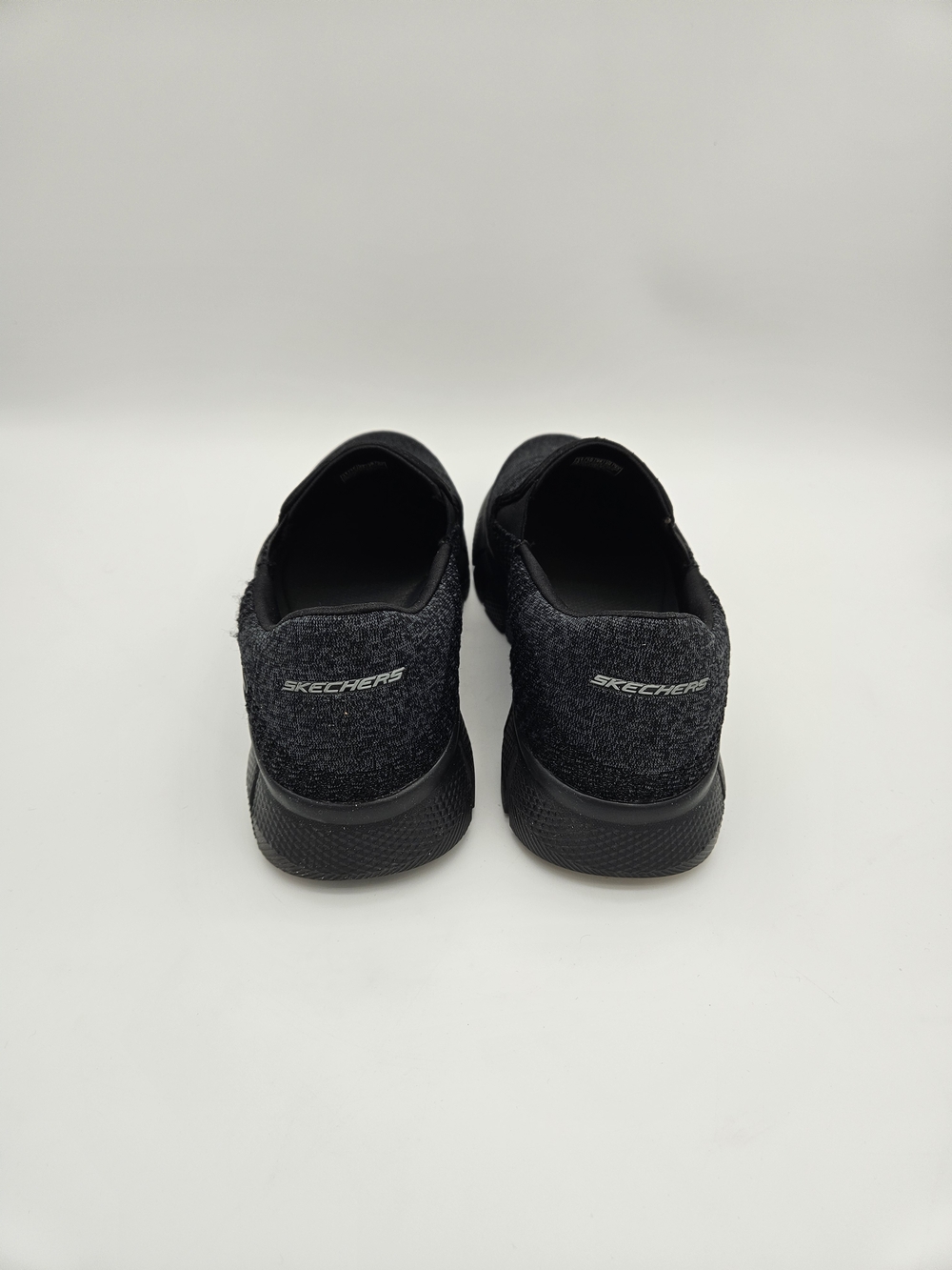 Skechers Slip-On Knit Walking Shoes in Black Size 11 - Picture 3 of 6